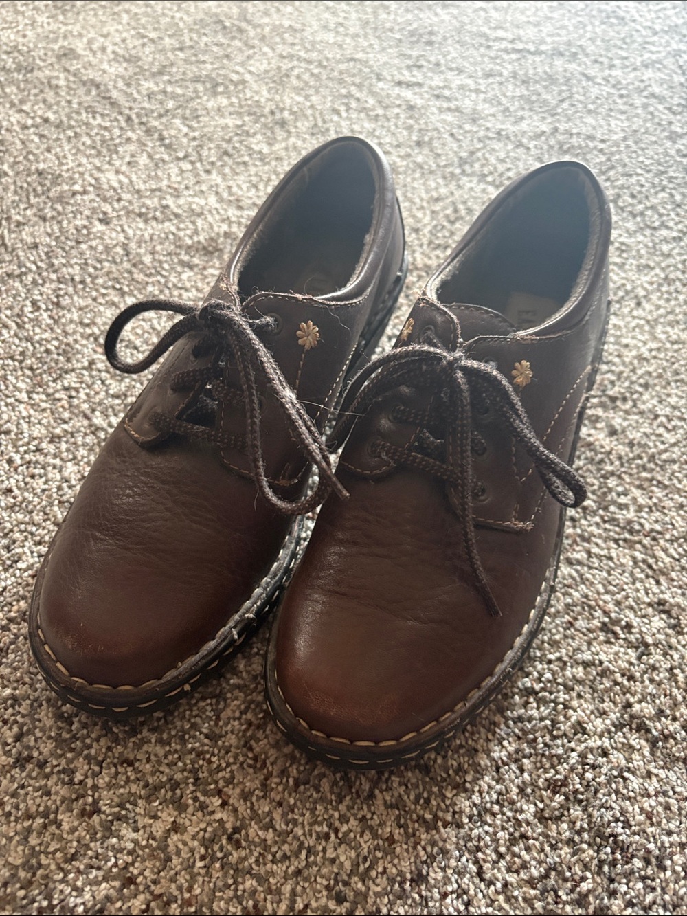 Women's Brown Leather Lace-Up Derby Oxfords